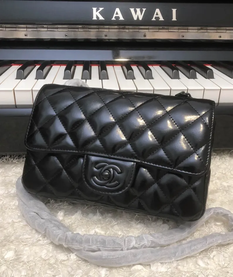 Fashion Style: 1116# Size: 20*12*6cm