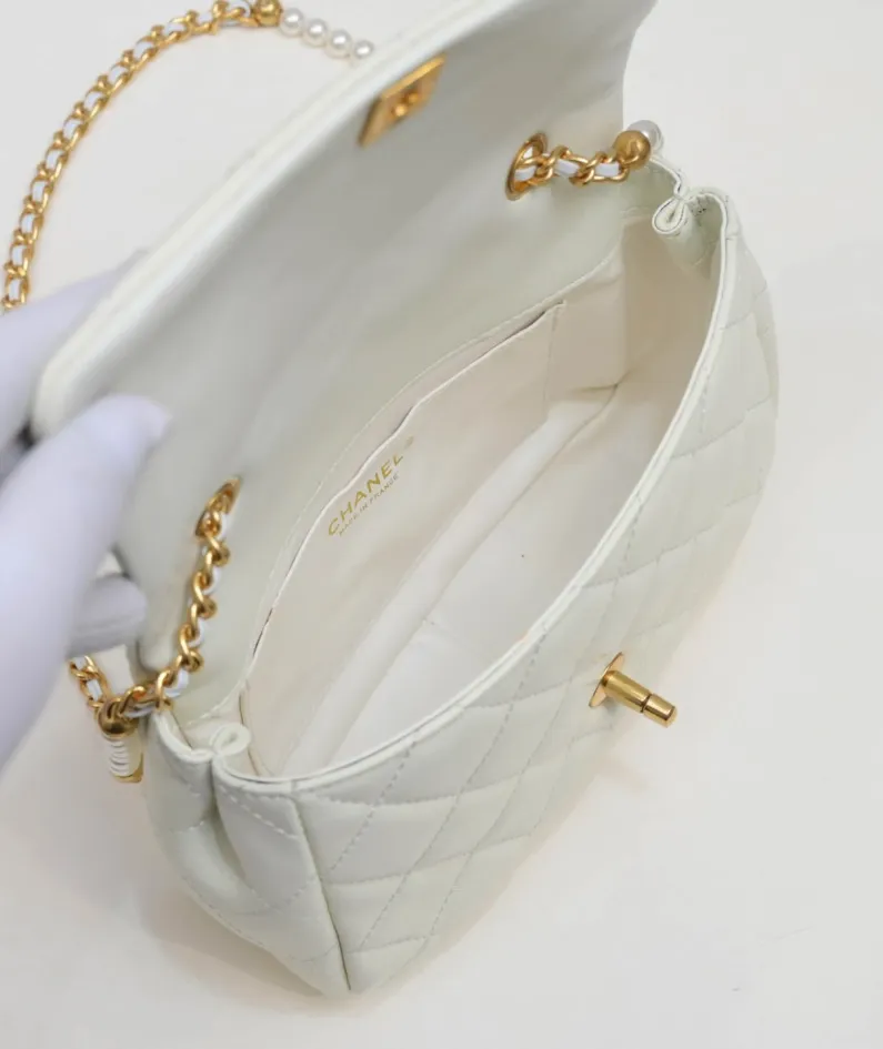 CHANEL Size: 23*13*7cm