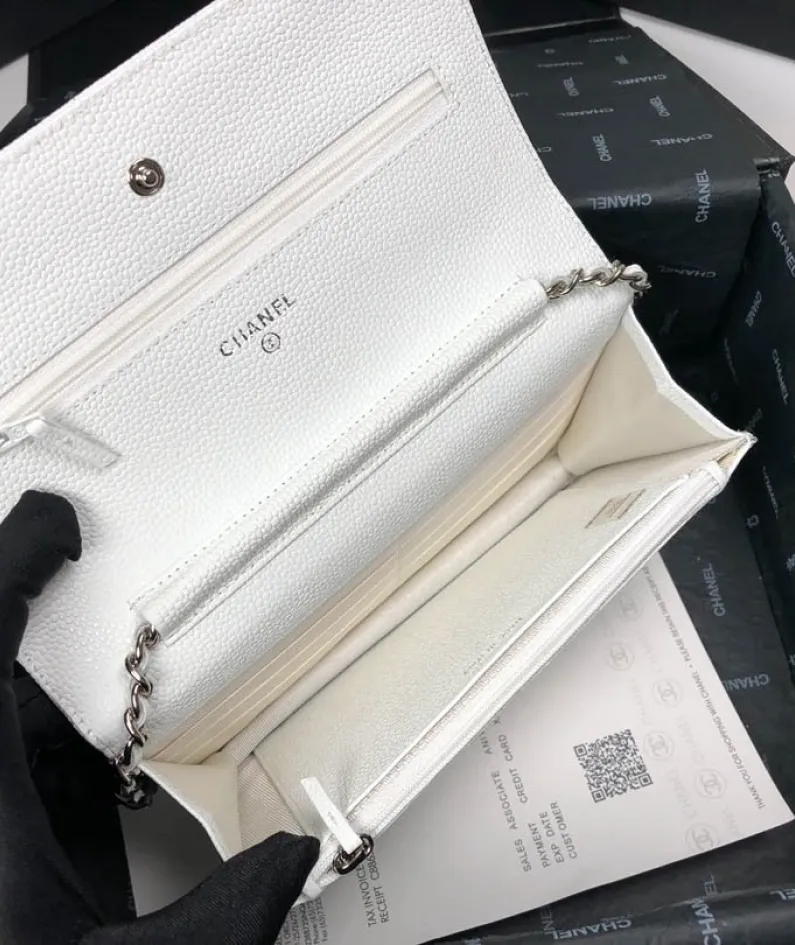Lambskin Shoulder Chain Bag Style Number: 33814