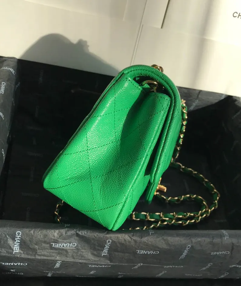 Grass green gold buckle size: 17x11x7.5cm Model: 1115#