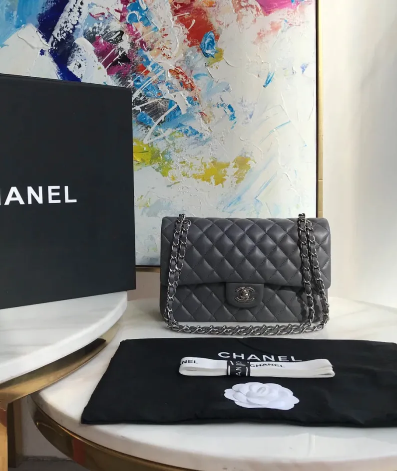 Lambskin size: 25x16x7.6cm Model: 1112#