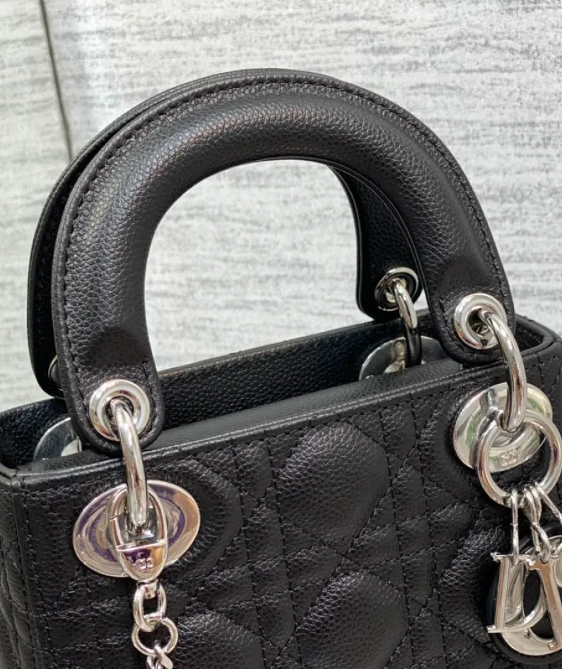 Classic Lady toffee bag size:17cm