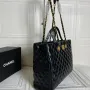 CHANEL palm pattern Size: 35*30*13 Style: 8007