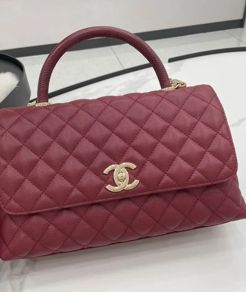 Chanel Size: 19cm/23cm/28cm Model Number: AS2215/92990/92991