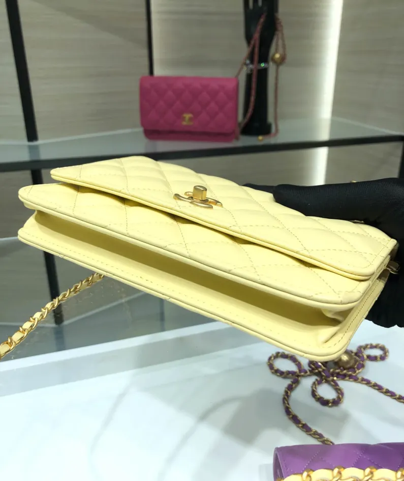 Metal Ball Underarm Bag Size 19 Model Number: AP1450Y8680
