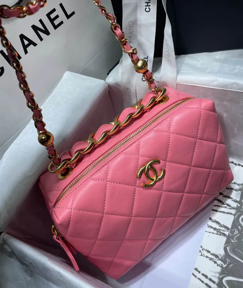 CHANEL size 22*10*15