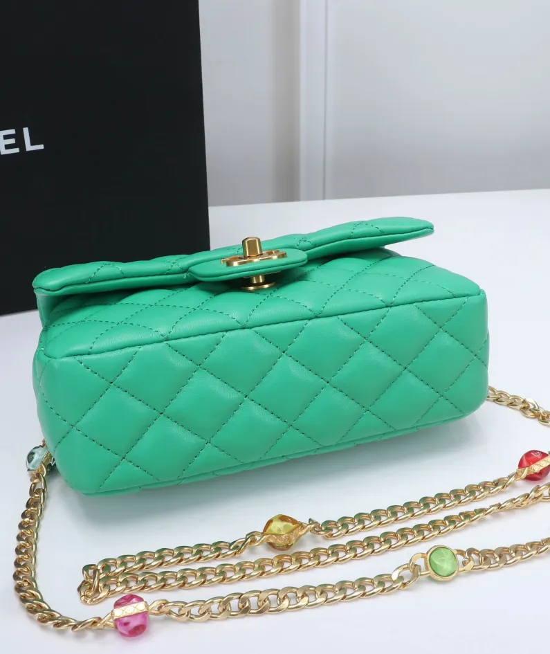 Chanel Stone Chain Bag Size: 21/13/6 Style: 611
