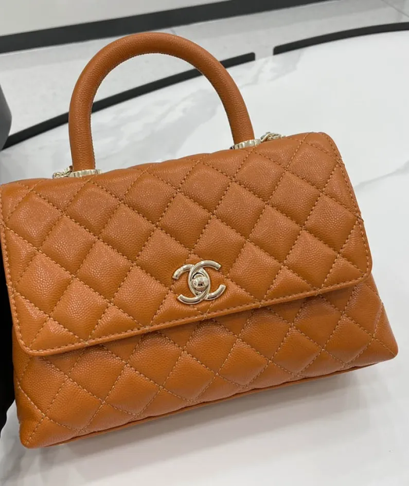 Chanel Size: 19cm/23cm/28cm Model Number: AS2215/92990/92991