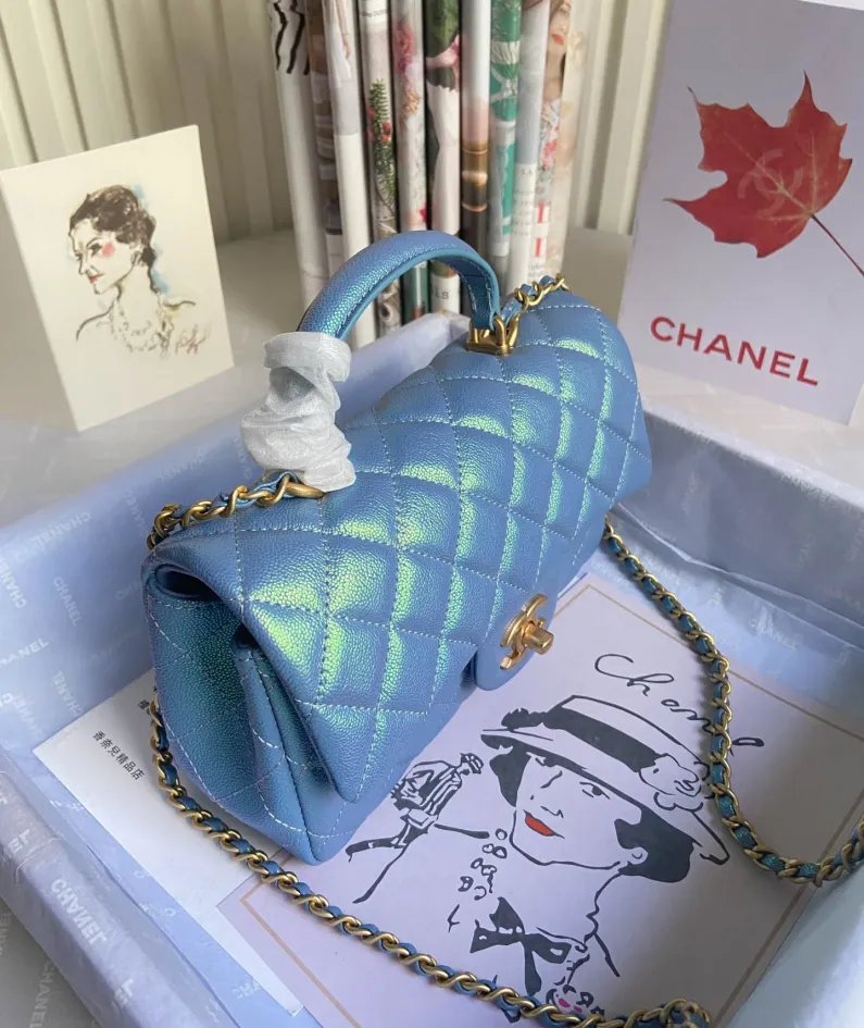 Handbag Size: 20x14x7 Model: AS243