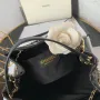 Chanel Women's Bag Size: 24cm Style: AS0769