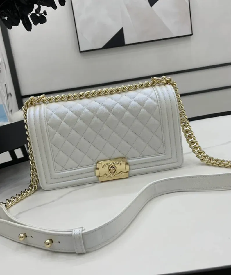 Diamond ball calfskin Size: 25cm