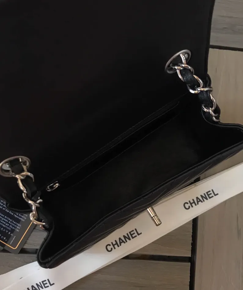 Chanel Small Sachet Size: 17cmChanel Model: 1115#
