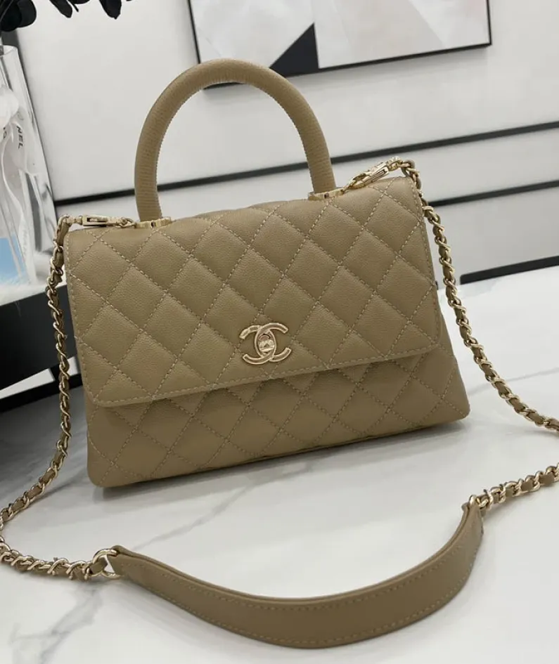 Chanel Size: 19cm/23cm/28cm Model Number: AS2215/92990/92991