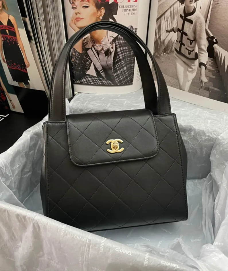Handbag Size: 23 29 9cm Style: AS2457