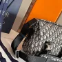 Explorer Handbag Size: 31 x 21 x 8 cm