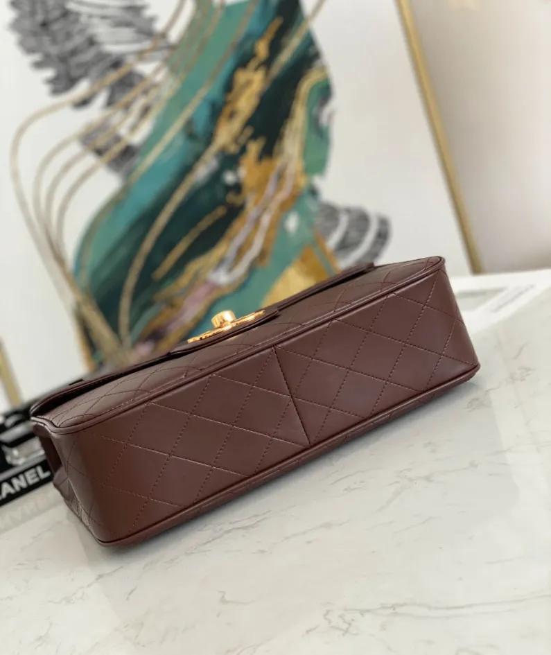 Chanel One Shoulder Crossbody Bag Size: L30.21.8cm