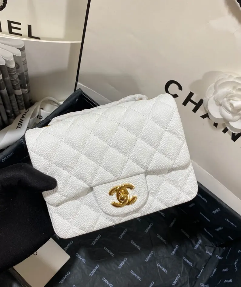 Lambskin Model: 1115 Size: 17cm