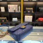 Chanel size: 21x14x6.5cm