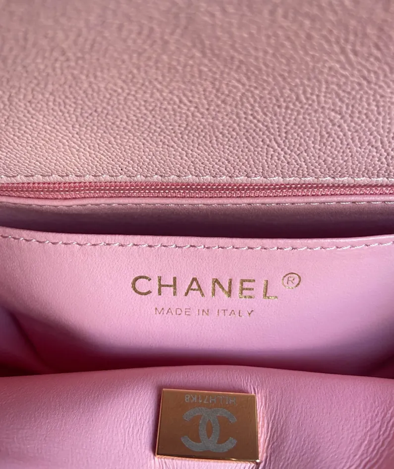 Handbag Size: 20x14x7 Model: AS243