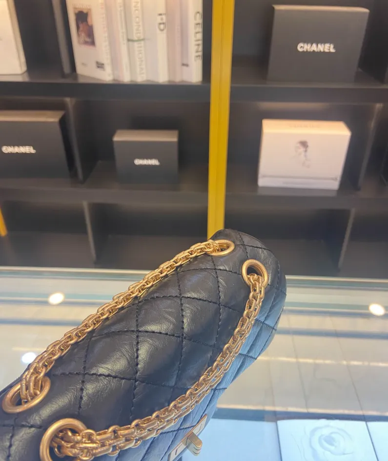 CHANEL size: 20cm