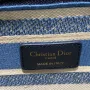 Lady D-Lite 5-panel embroidery Size: 24 x 20 x 11 cm