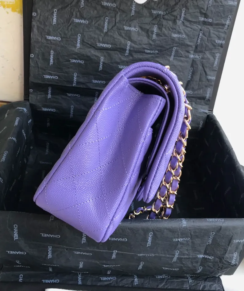 Lambskin size: 25x16x7.6cm Model: 1112#