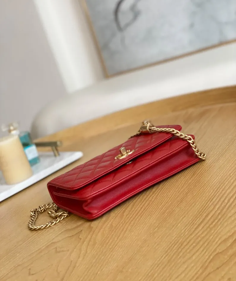 Chanel Stewardess Bag Model: 81225 Size: 19cm