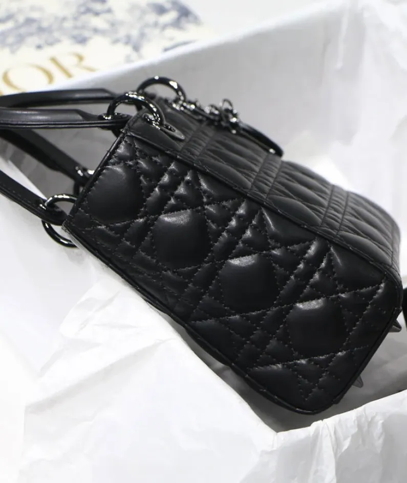 Size: 20cm