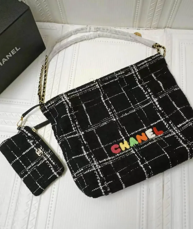 Flannel Size: 35x37x7cm Style: 910