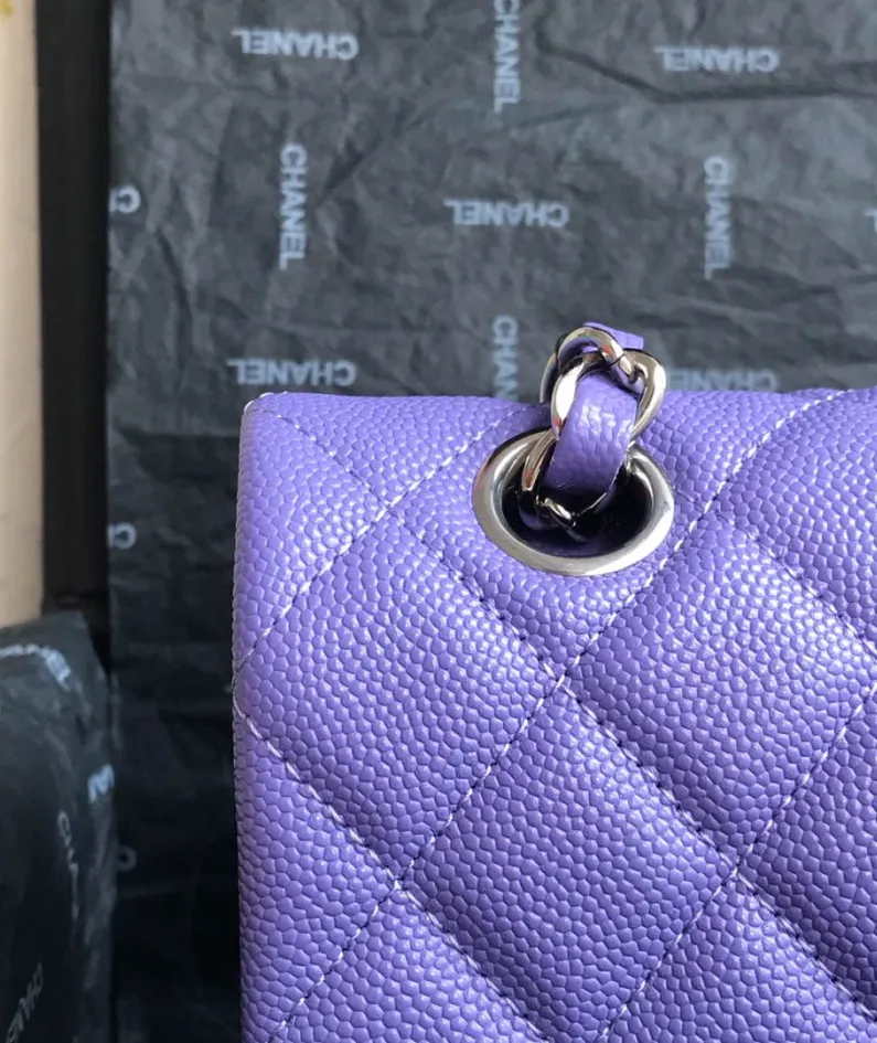 Lambskin size: 25x16x7.6cm Model: 1112#