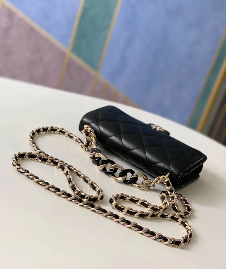 Lambskin Size: 19cm Style: 81171