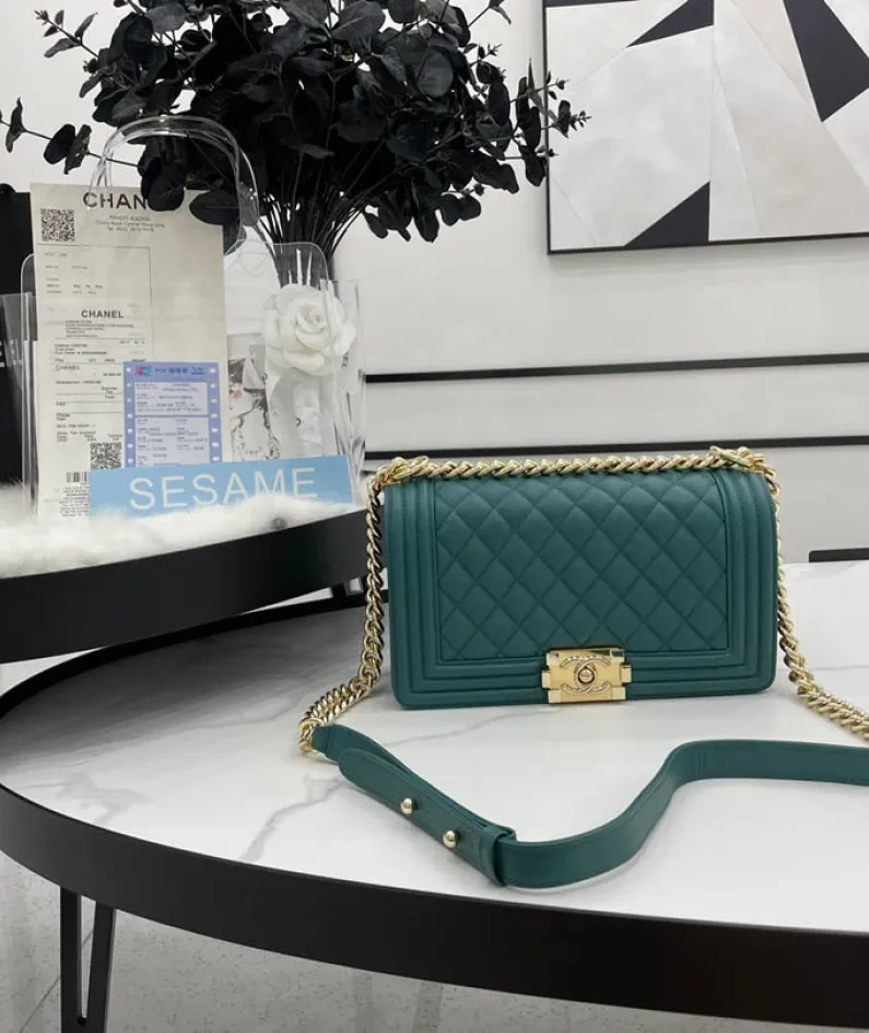 Diamond ball calfskin Size: 25cm
