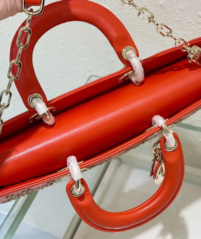 Lady Dior Collection Size: 26cm