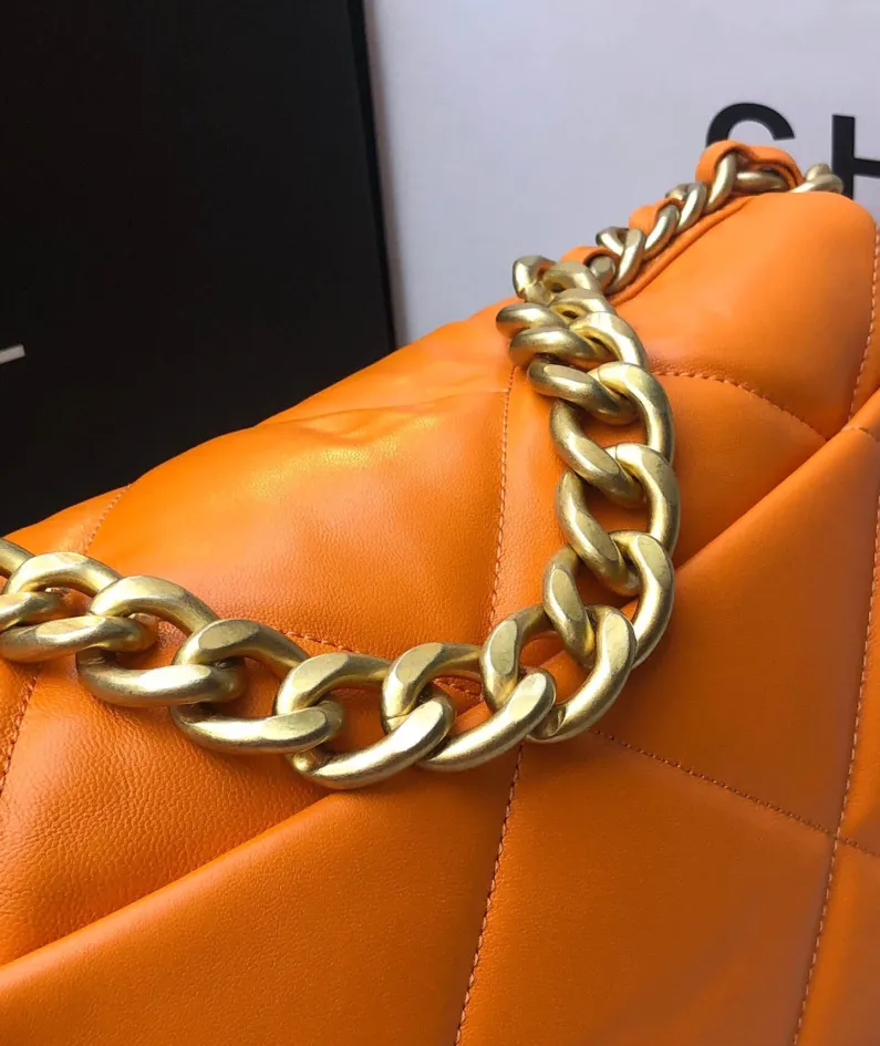Chanel Model: S1161 Size: 30cm