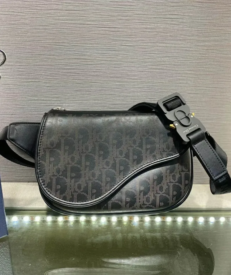 Size: 19x14x6cm