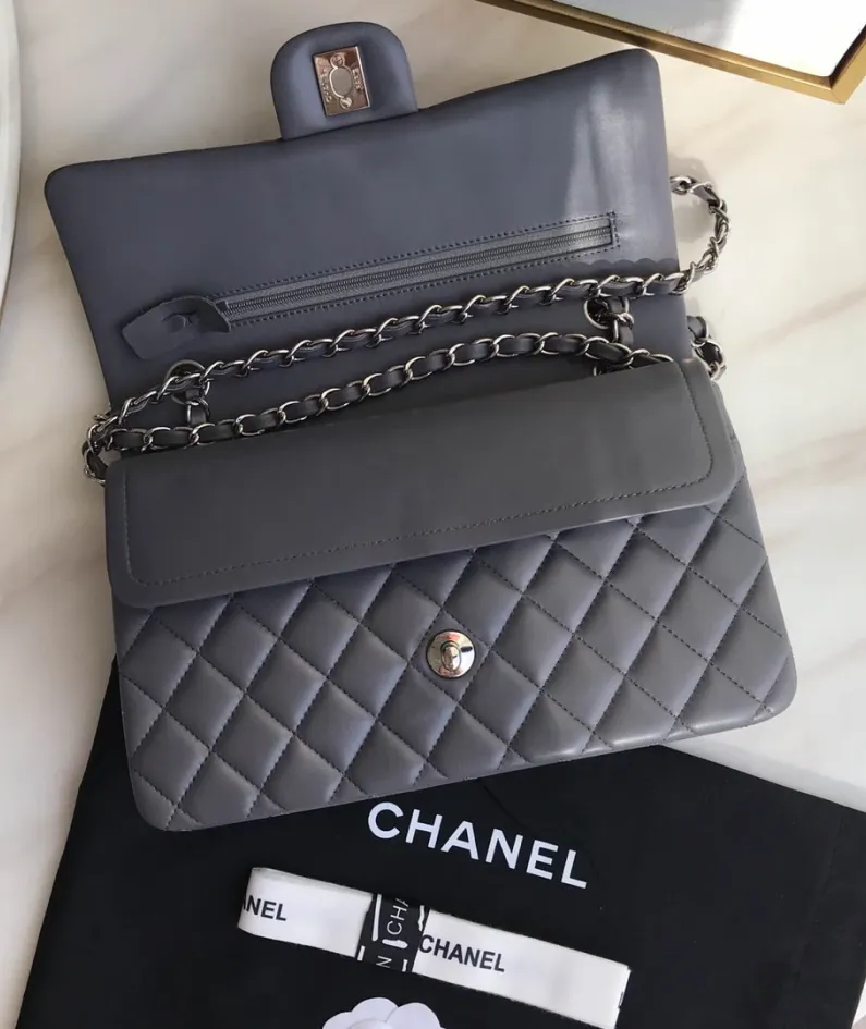 Lambskin size: 25x16x7.6cm Model: 1112#