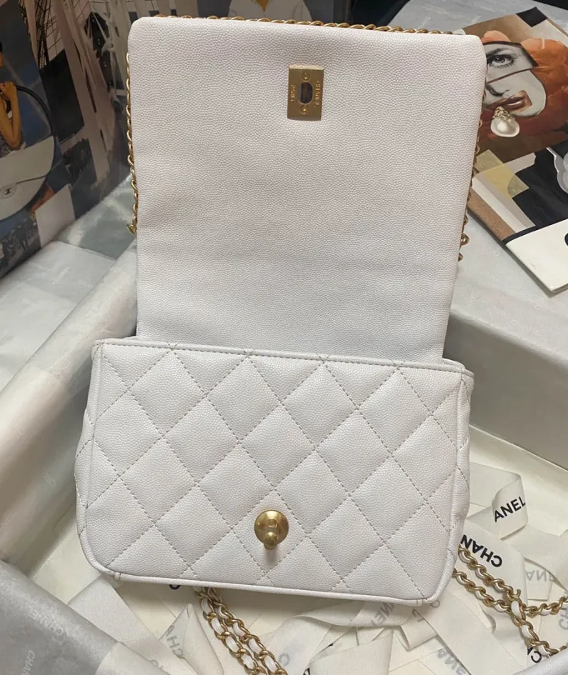 Lychee leather bag Model number: AS3468 Size: 21*15*7.5cm