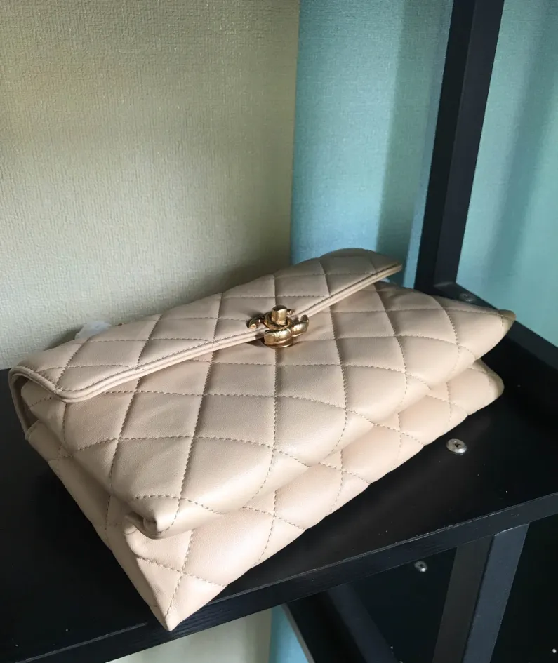 Double Golden Ball Handbag Model: AS1918 Size: 26x16.5x