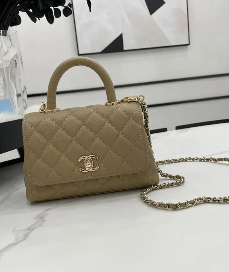 Chanel Size: 19cm/23cm/28cm Model Number: AS2215/92990/92991