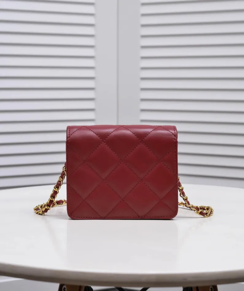 CHANEL retro bag size: 22*7.5*14cm