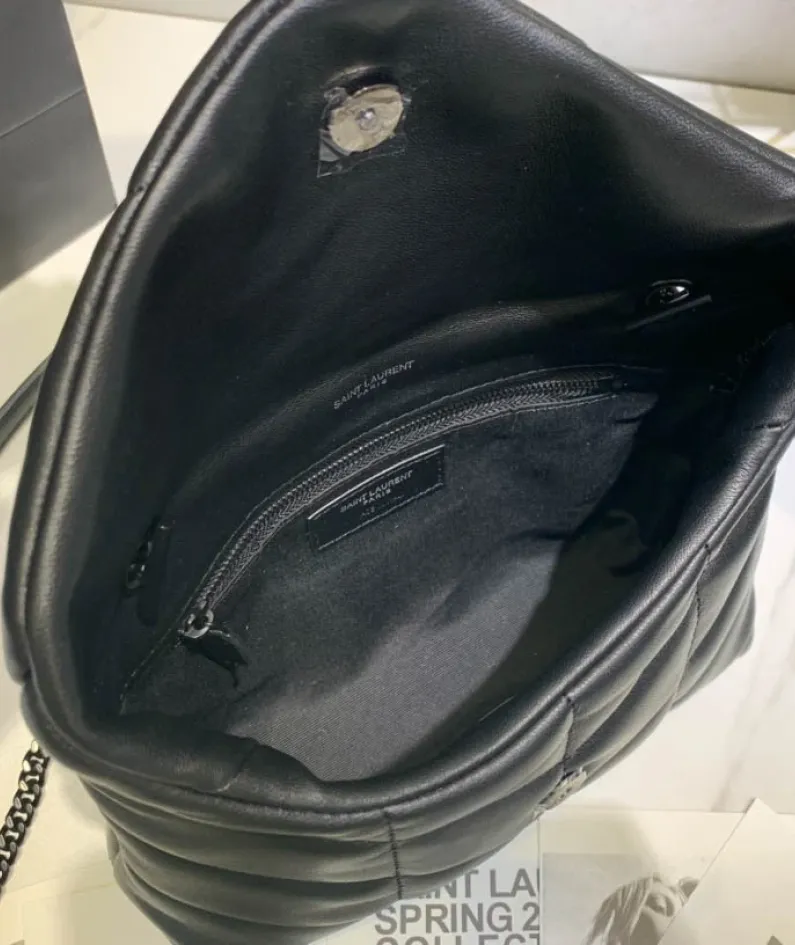 LOULOU PUFFER Lambskin bag Size: 23x15.5x5.8cm Model: 620333