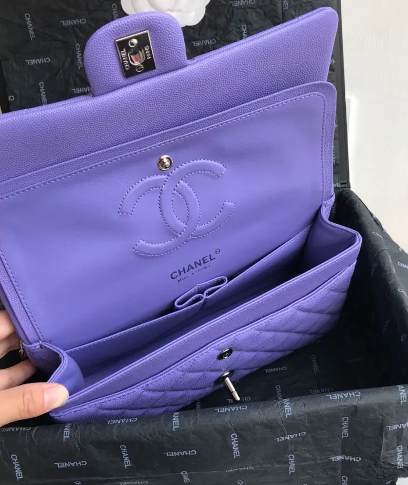 Lambskin size: 25x16x7.6cm Model: 1112#