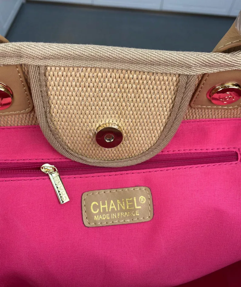 Chanel Shoulder Bag Size: 38*20*30cm Style: 8822