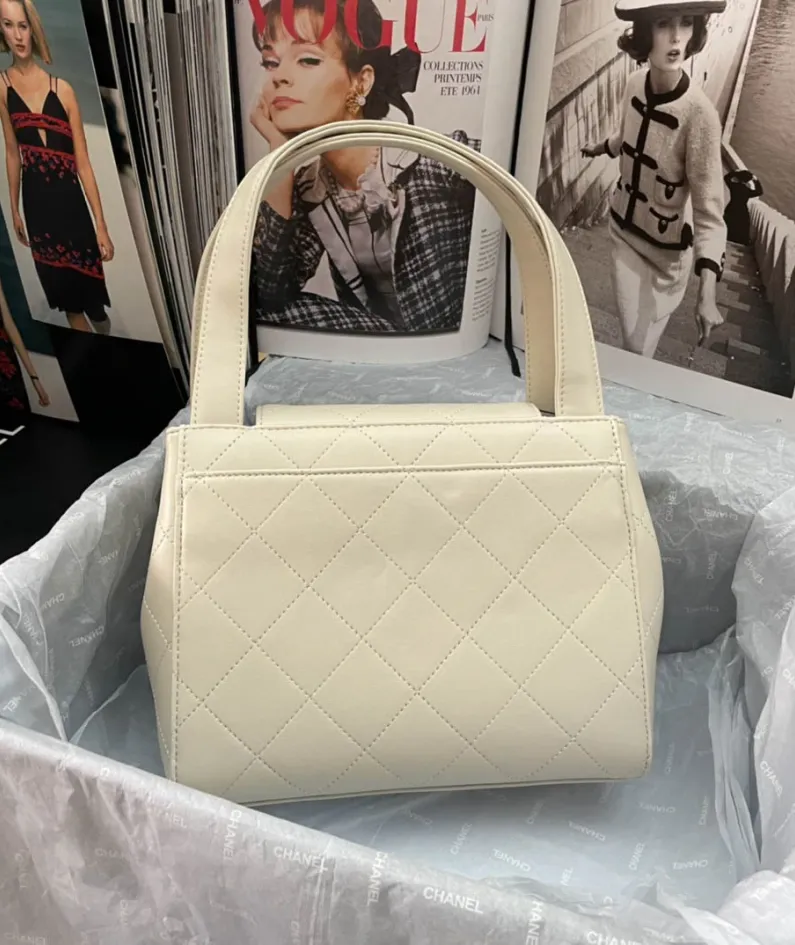 Handbag Size: 23 29 9cm Style: AS2457