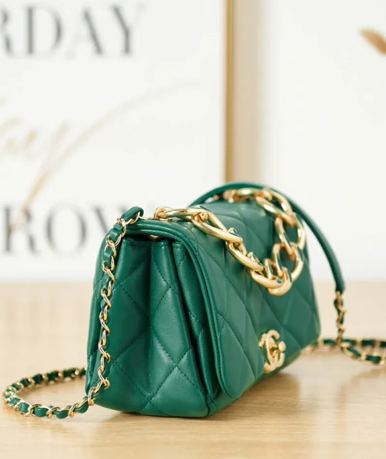 Lambskin Style: AS3366 Size: 20X9X13.5Cm