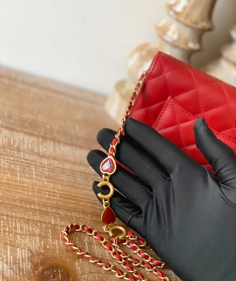 Chanel Size: 19cm Style: 81225 Red