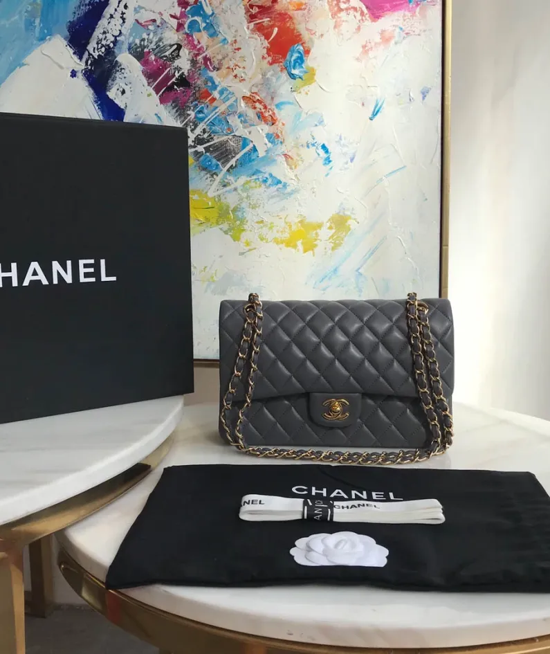 Lambskin size: 25x16x7.6cm Model: 1112#