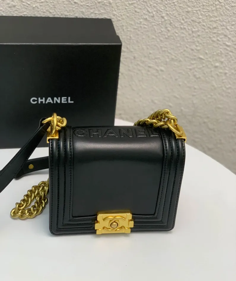 Large vintage gilt size: 18X13X6.5cm
