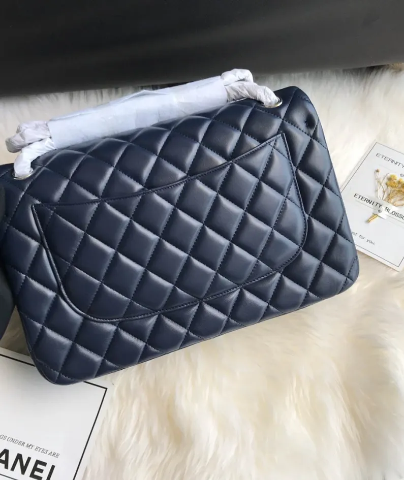 Lambskin Model: 1113 Size: 30cm