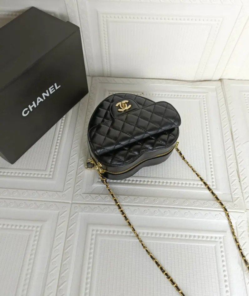 Love Bag Size: 16.5186.5cm Style: 2026